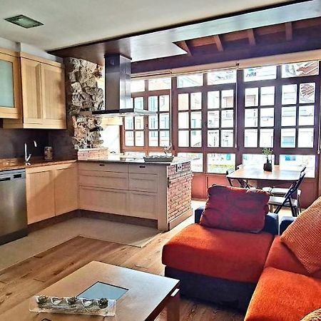 Apartamento del s XVI en el casco histórico de Luanco Exterior foto